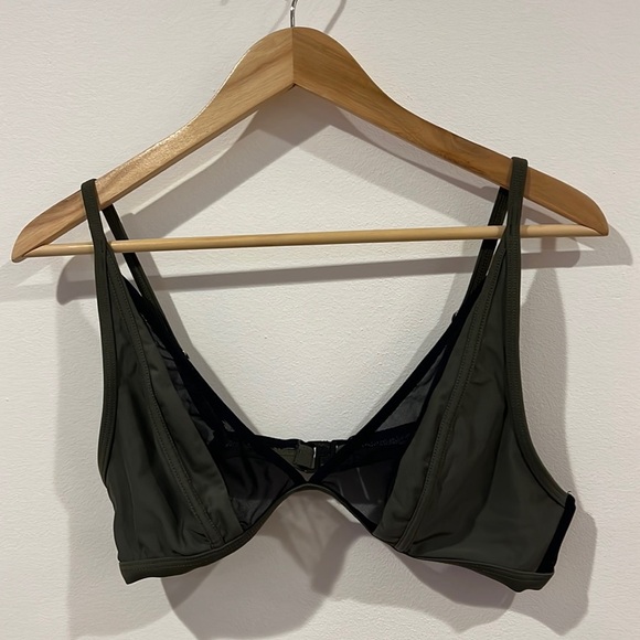 Other - Sexy Sports bra olive Green size medium